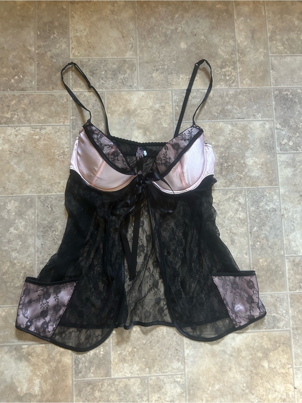 Vintage Y2K Victoria’s Secret Black & Pink Lace Babydoll Slip Nightgown Top 34D